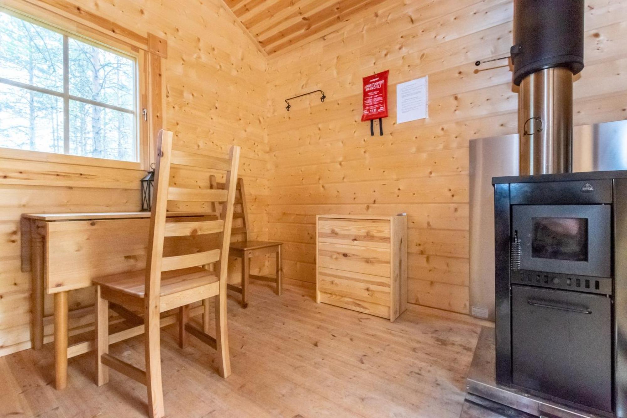 Karhunkierros Cabins & Huts Salla Bagian luar foto