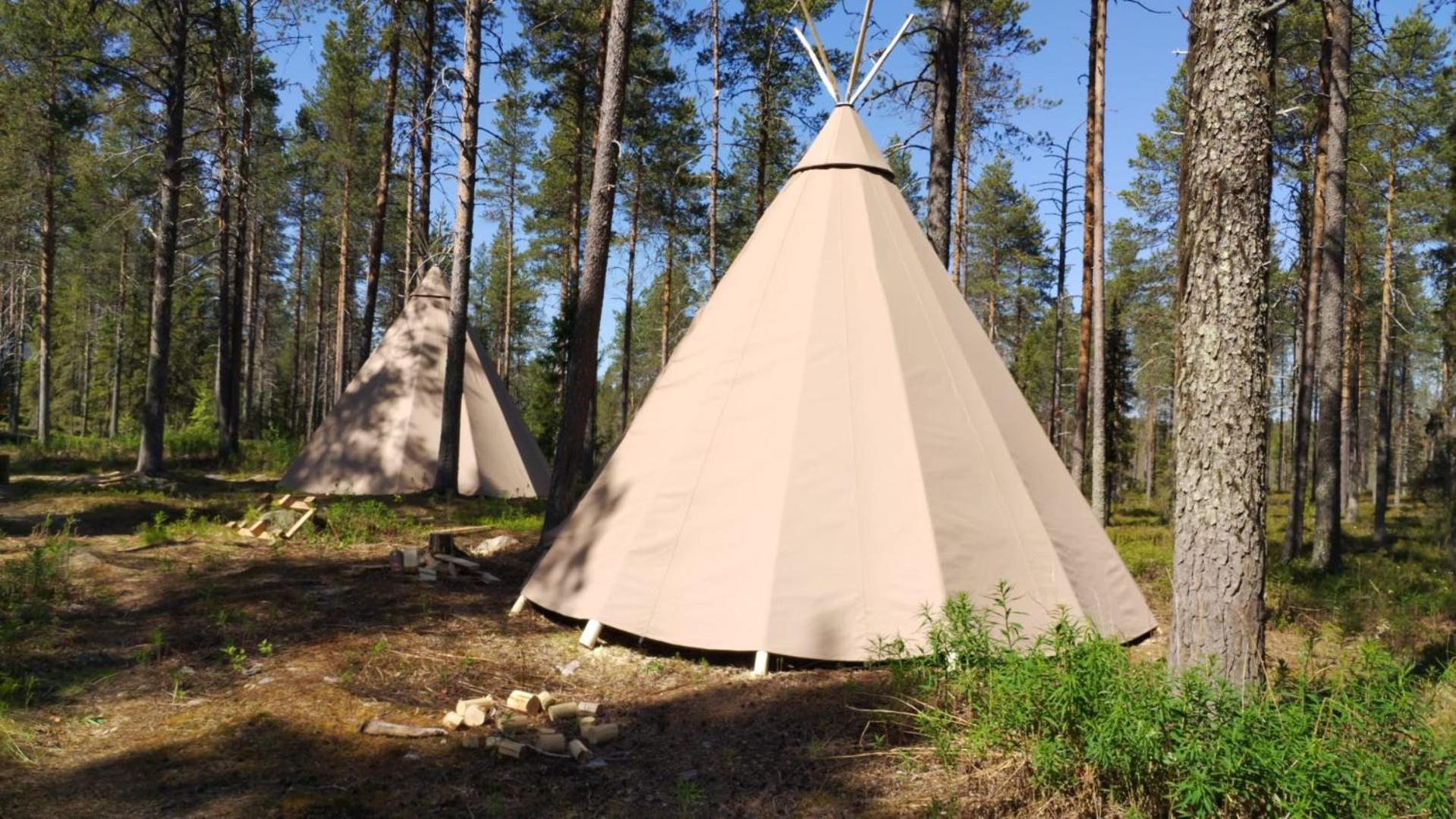 Karhunkierros Cabins & Huts Salla Bagian luar foto