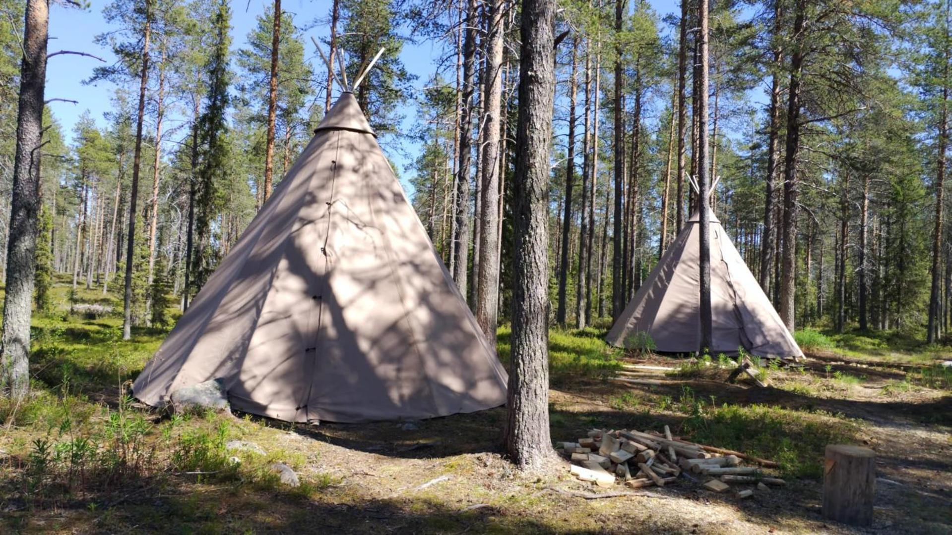 Karhunkierros Cabins & Huts Salla Bagian luar foto